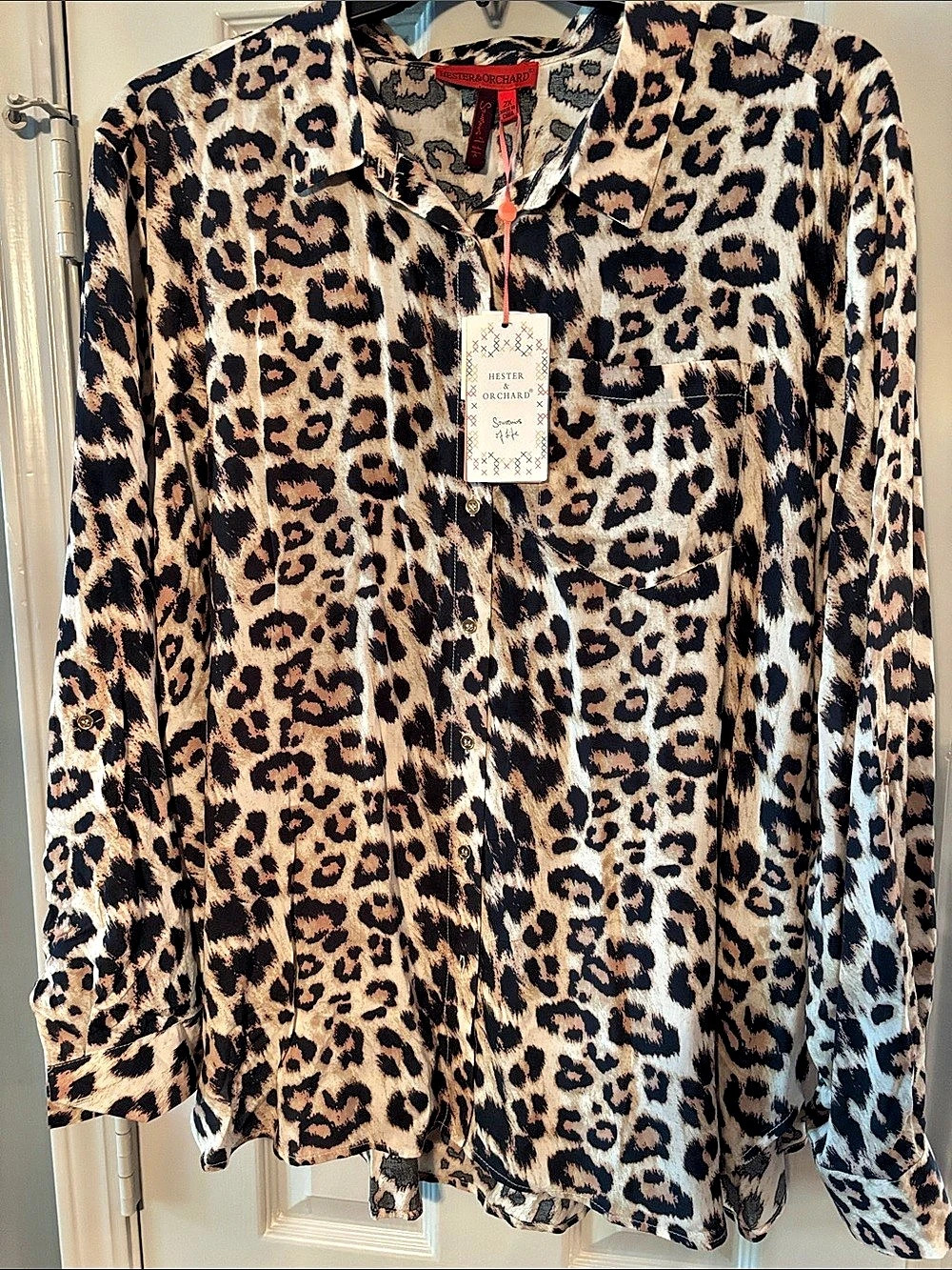 Hester & Orchard Leopard Print Button Up Blouse NWT